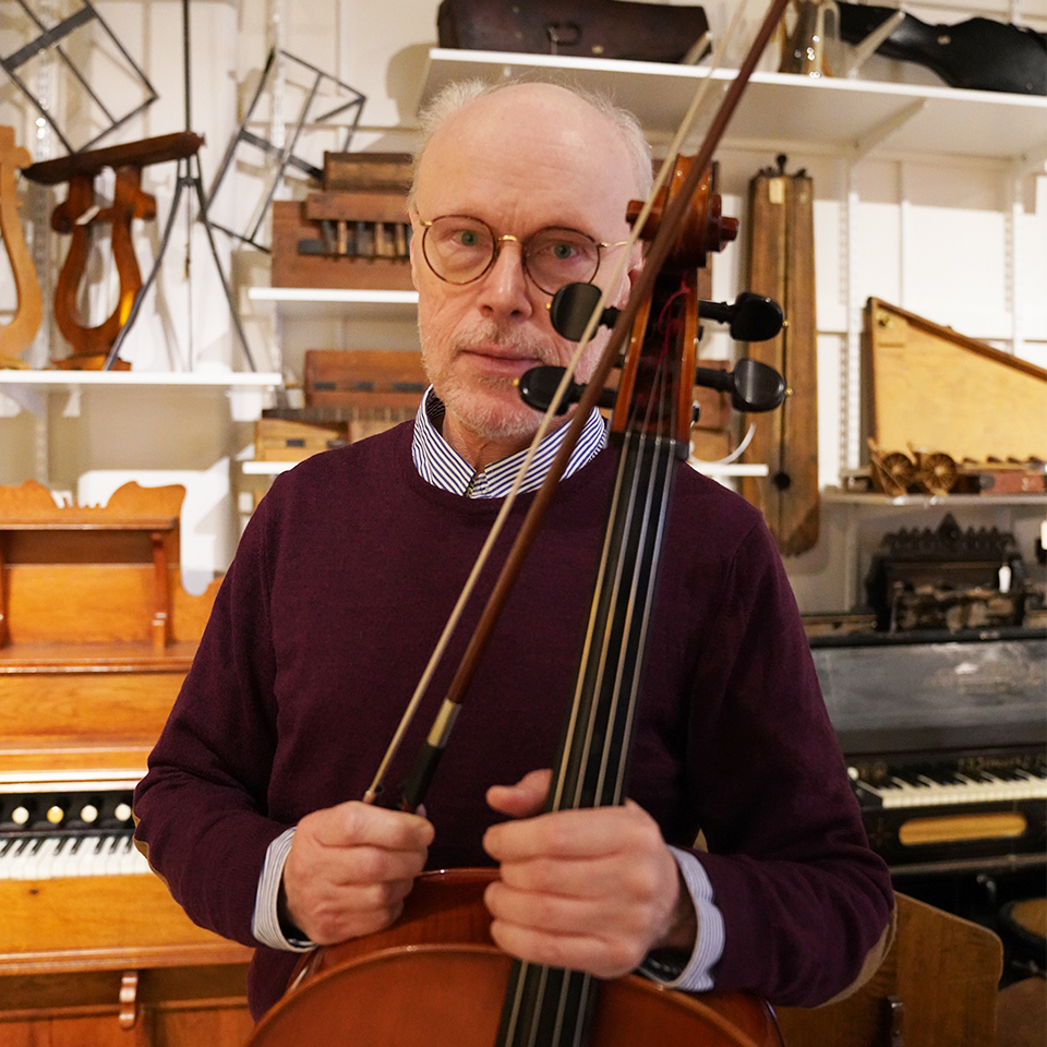 Bengt Källstrand, Lärare i cello, piano och orkester, 070-841 82 37, <a title="Bengt Källstrand" href="mailto:bengt.kallstrand@skovde.se">bengt.kallstrand@skovde.se</a>